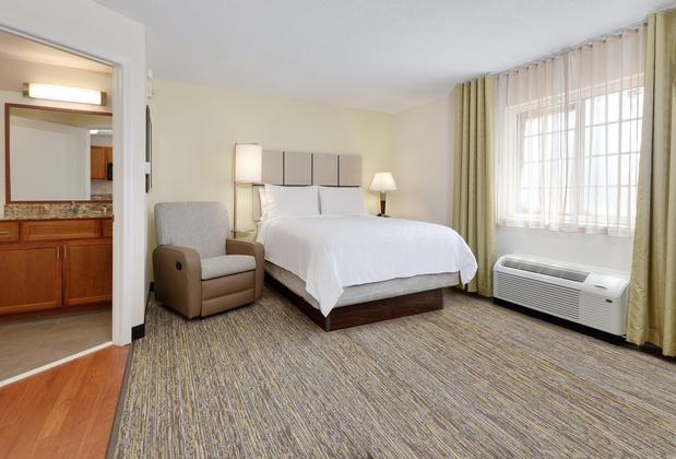Images Candlewood Suites Salina, an IHG Hotel