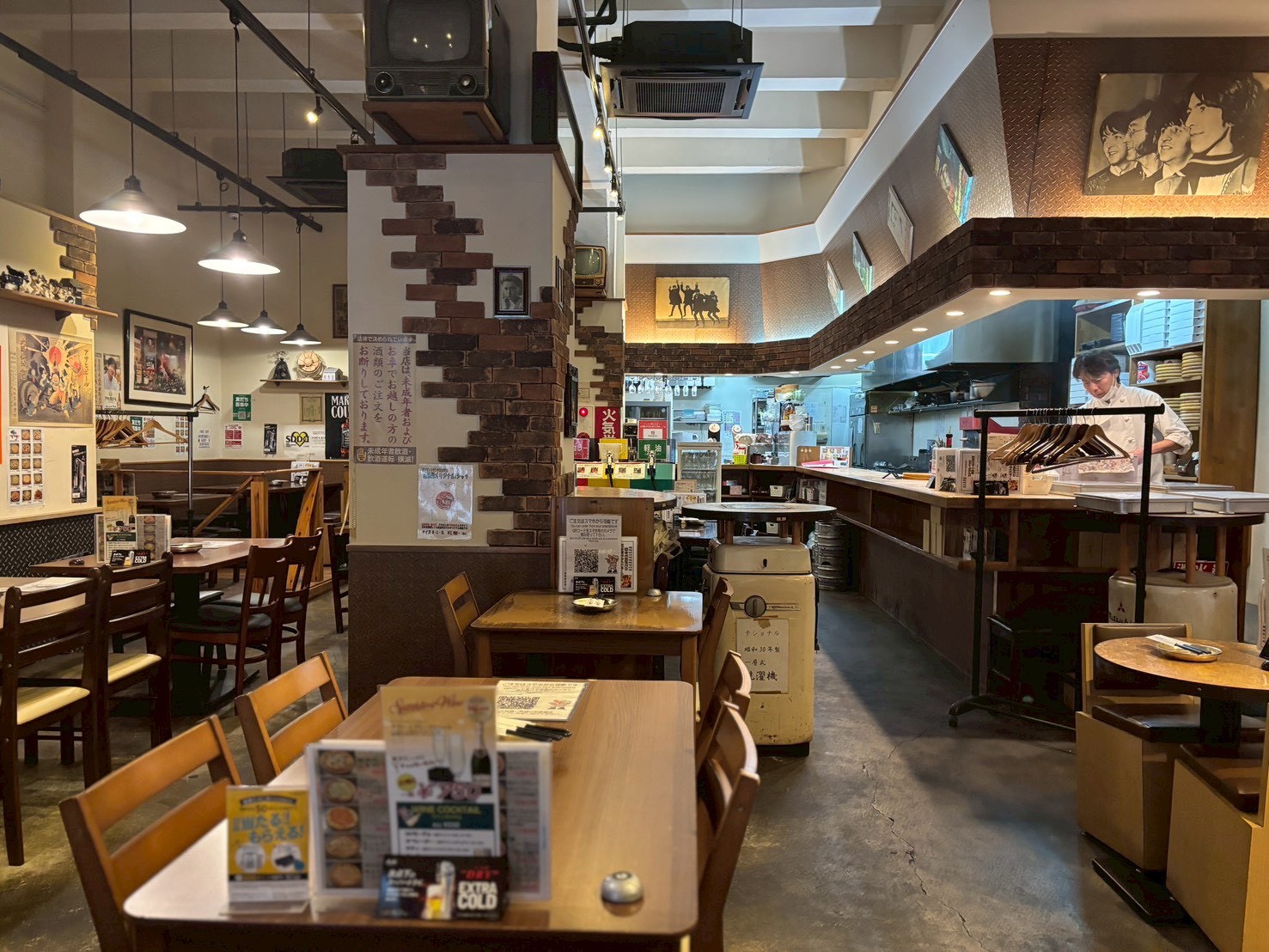 Images 堺筋本町給油所 一号店