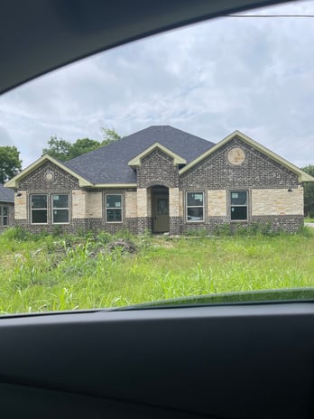 Images Marilyn Tarver Real Estate (Brokered By: RE/MAX Trinity/Cross Country)