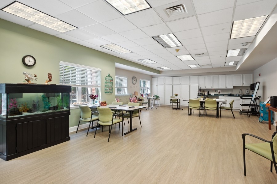 The Laurels & The Haven in Highland Creek activity room