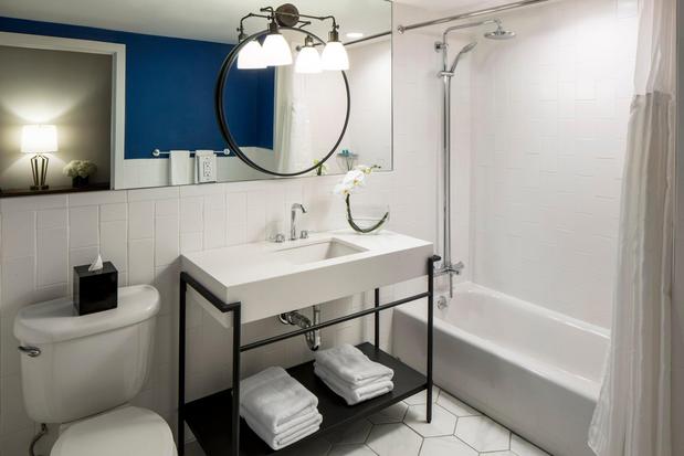 Images Hotel Indigo Boston Garden by IHG