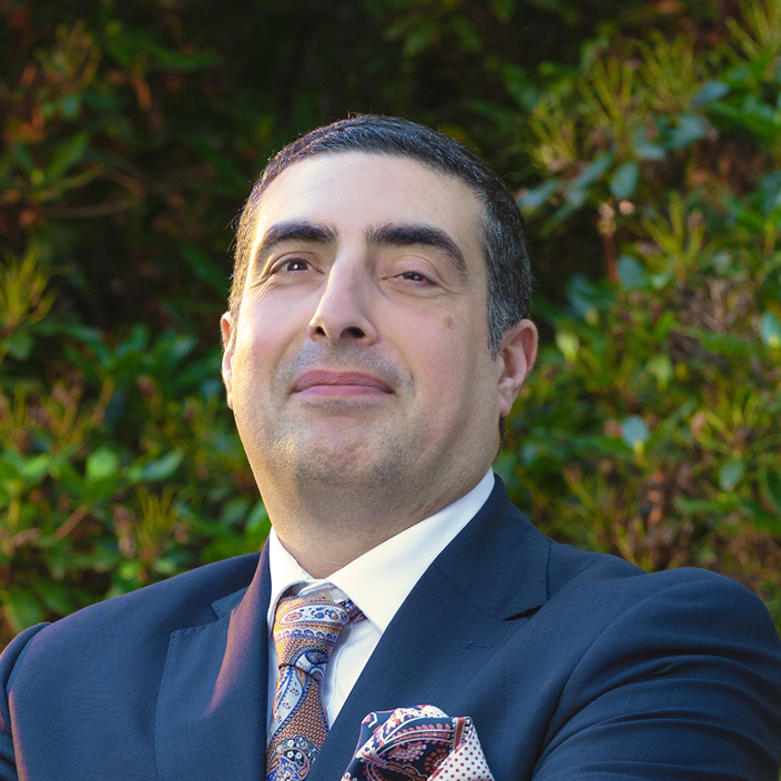 Ali Nozari headshot.
