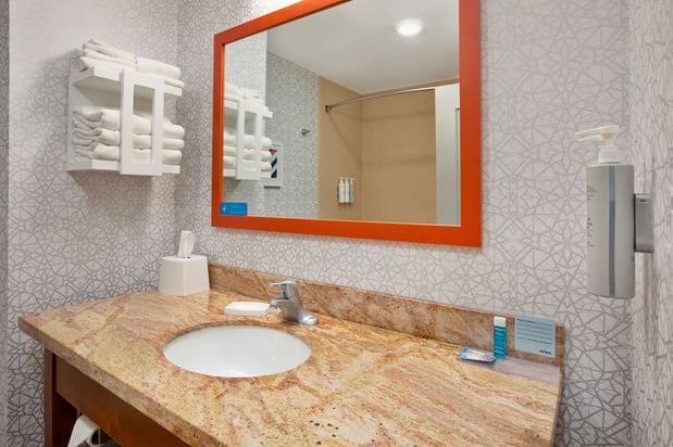 Images Hampton Inn Clinton