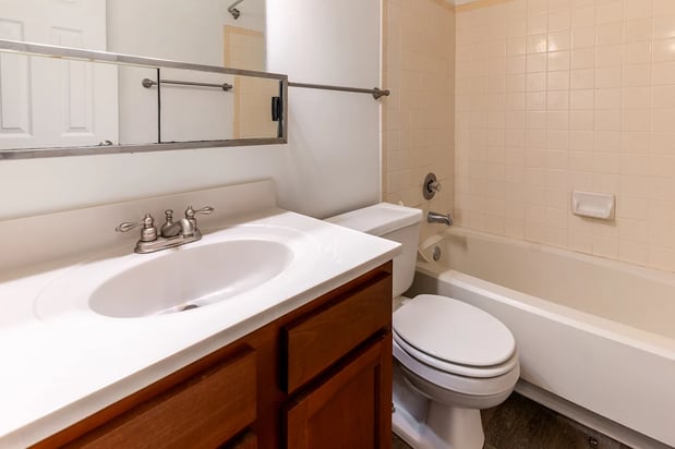 Images Pickwick Farms Apartments