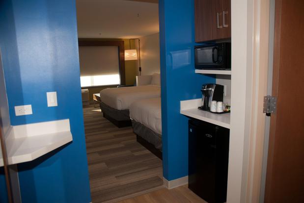Images Holiday Inn Express & Suites Decatur by IHG