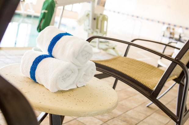 Images Holiday Inn Manchester Airport by IHG