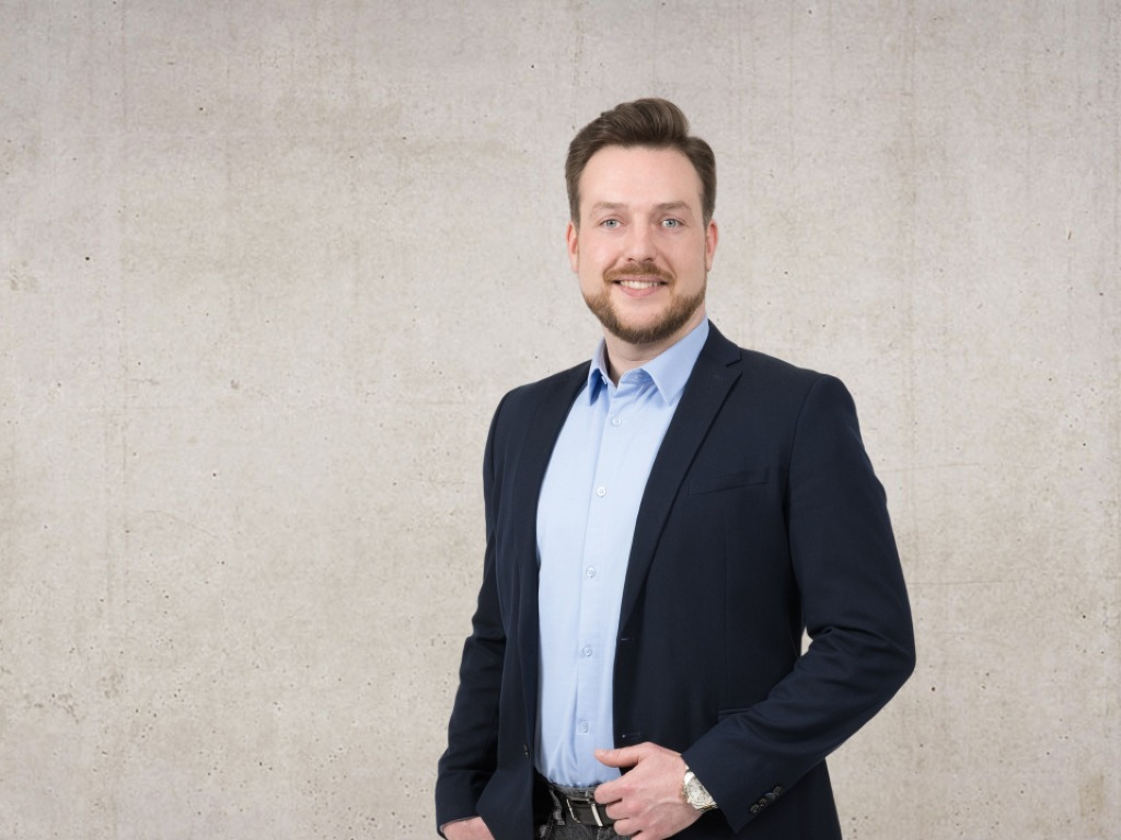 Bild 1 Wüstenrot Bausparkasse: Marc Peuthert in Wissen