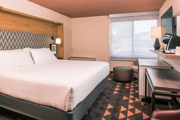 Images Holiday Inn Auburn-Finger Lakes Region by IHG