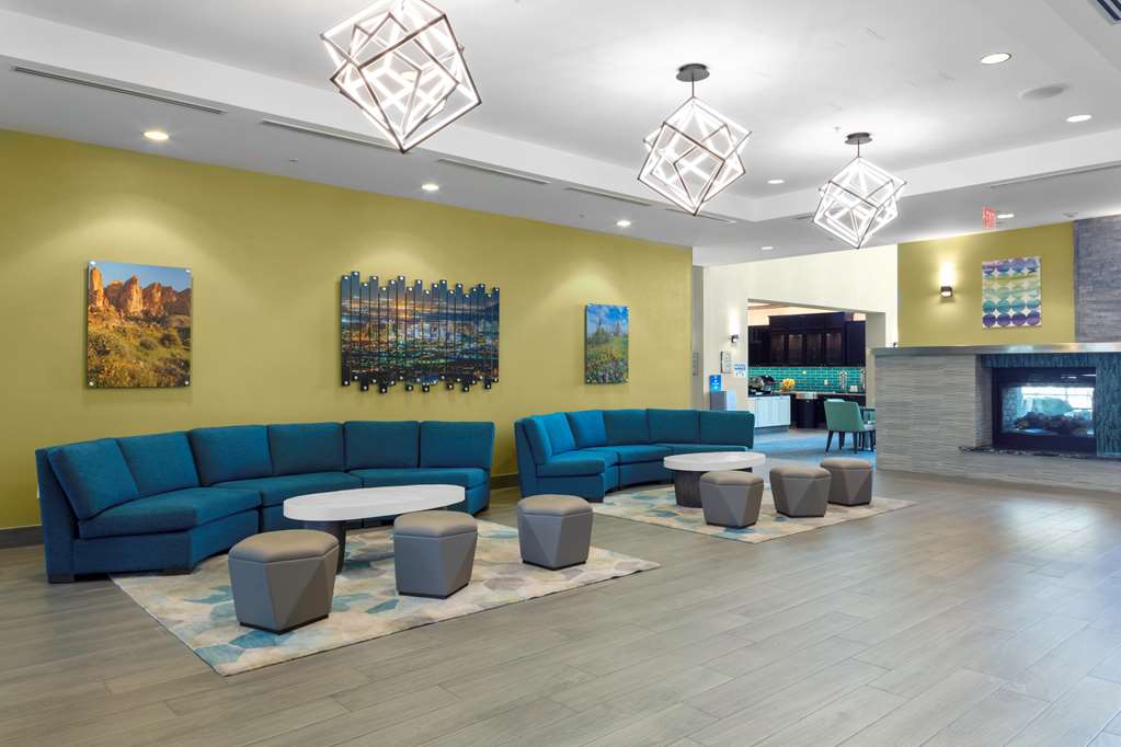 Lobby Homewood Suites by Hilton Phoenix Airport South Phoenix (602)470-2100