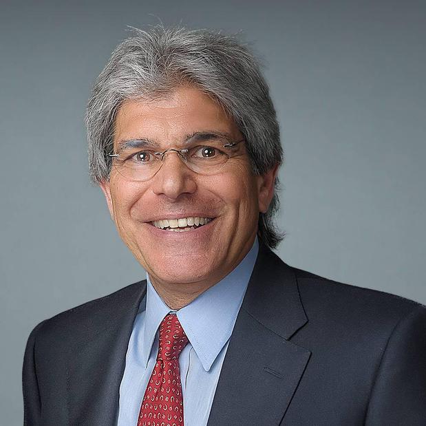 Images Robert L. Mucciolo, MD