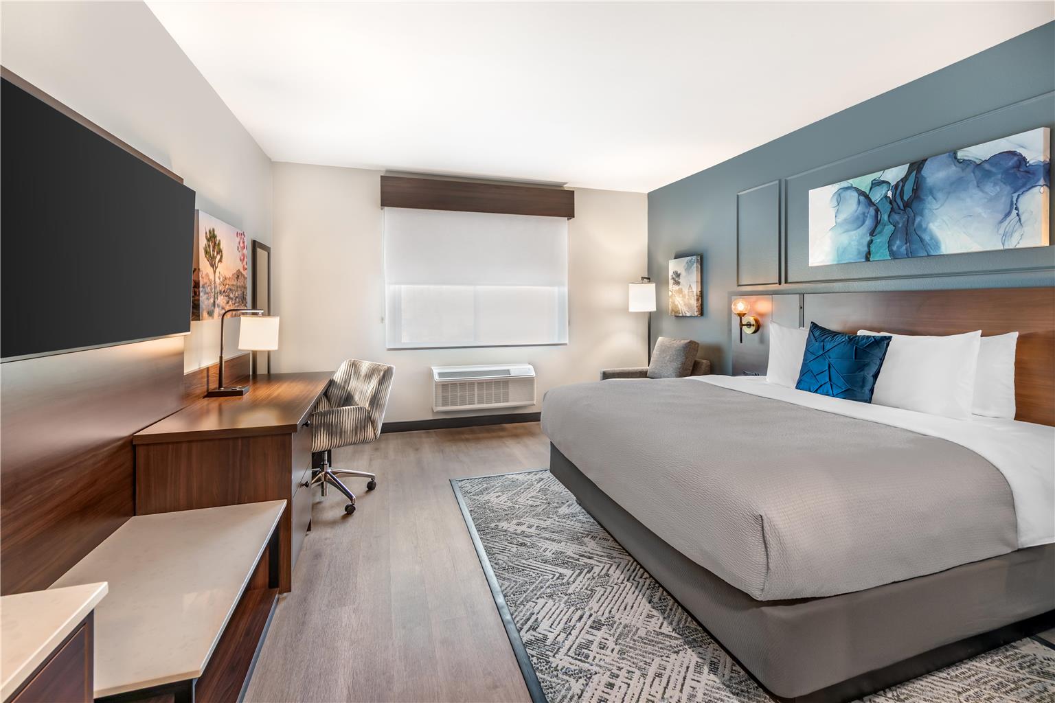 King Guestroom