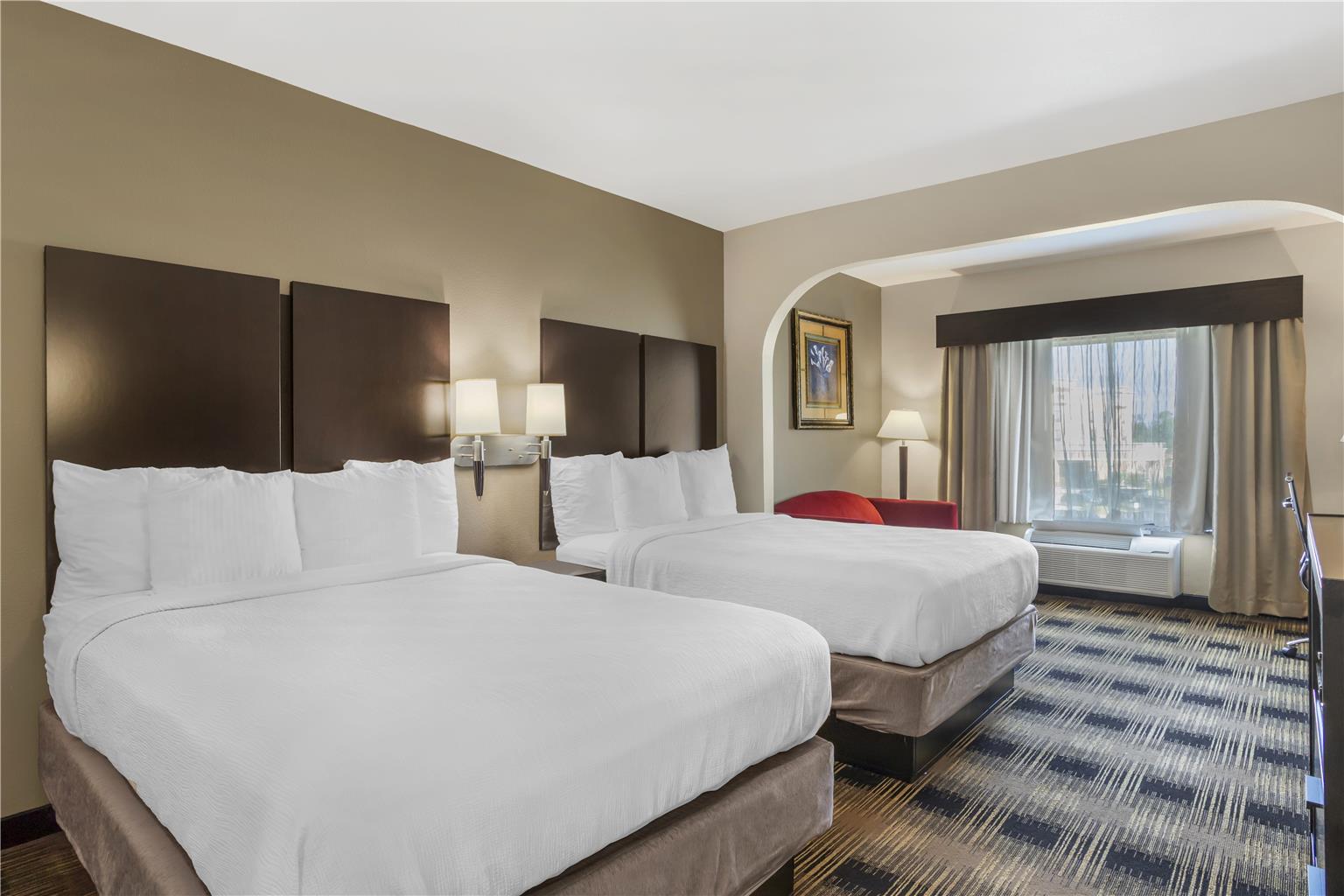 2 Queen Suite