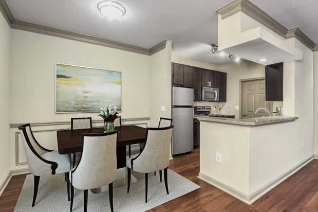 Images Camden Shiloh Apartments