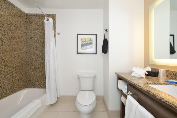 Images Holiday Inn Express & Suites Pocatello by IHG