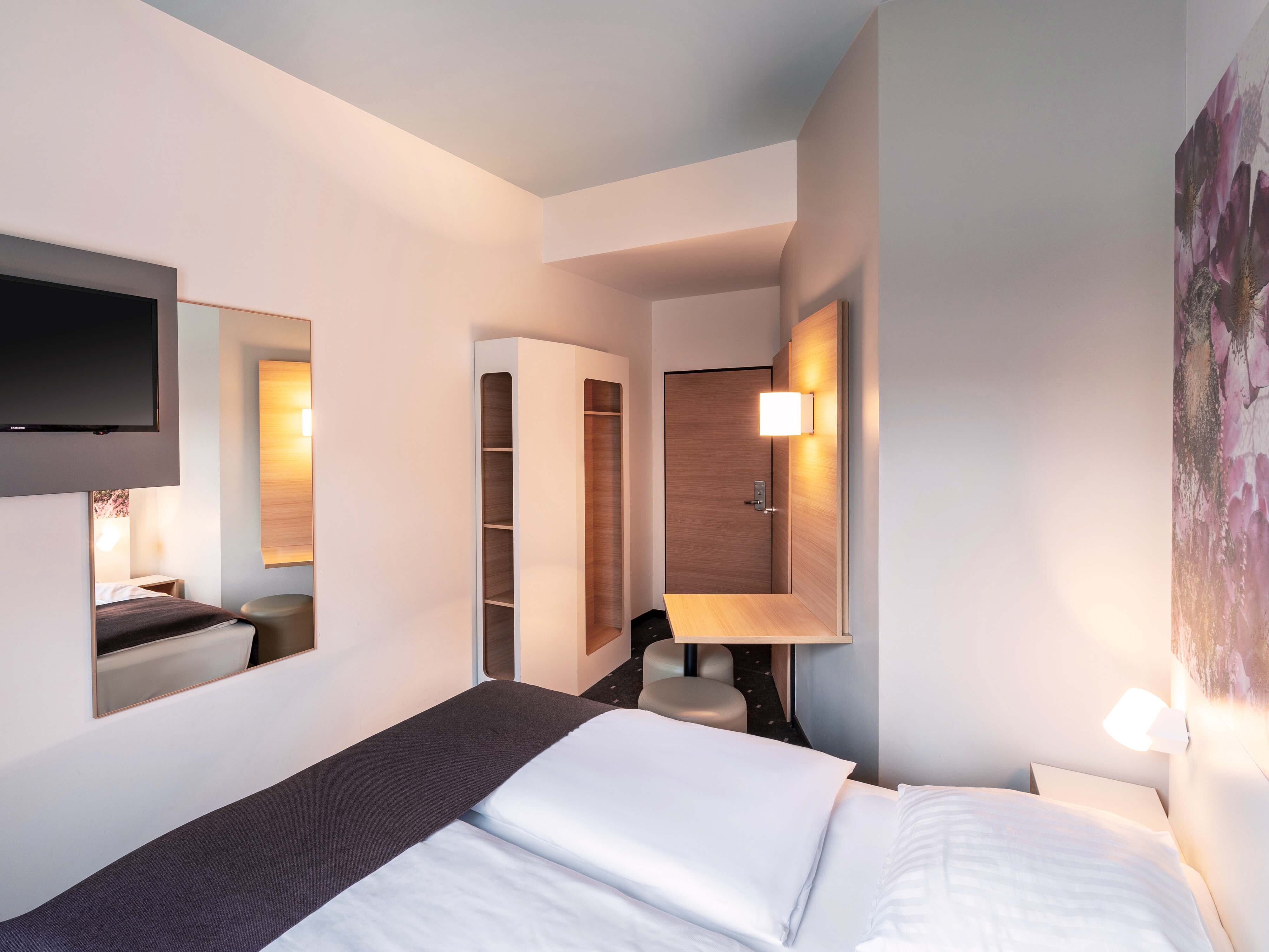Bilder B&B HOTEL Hildesheim