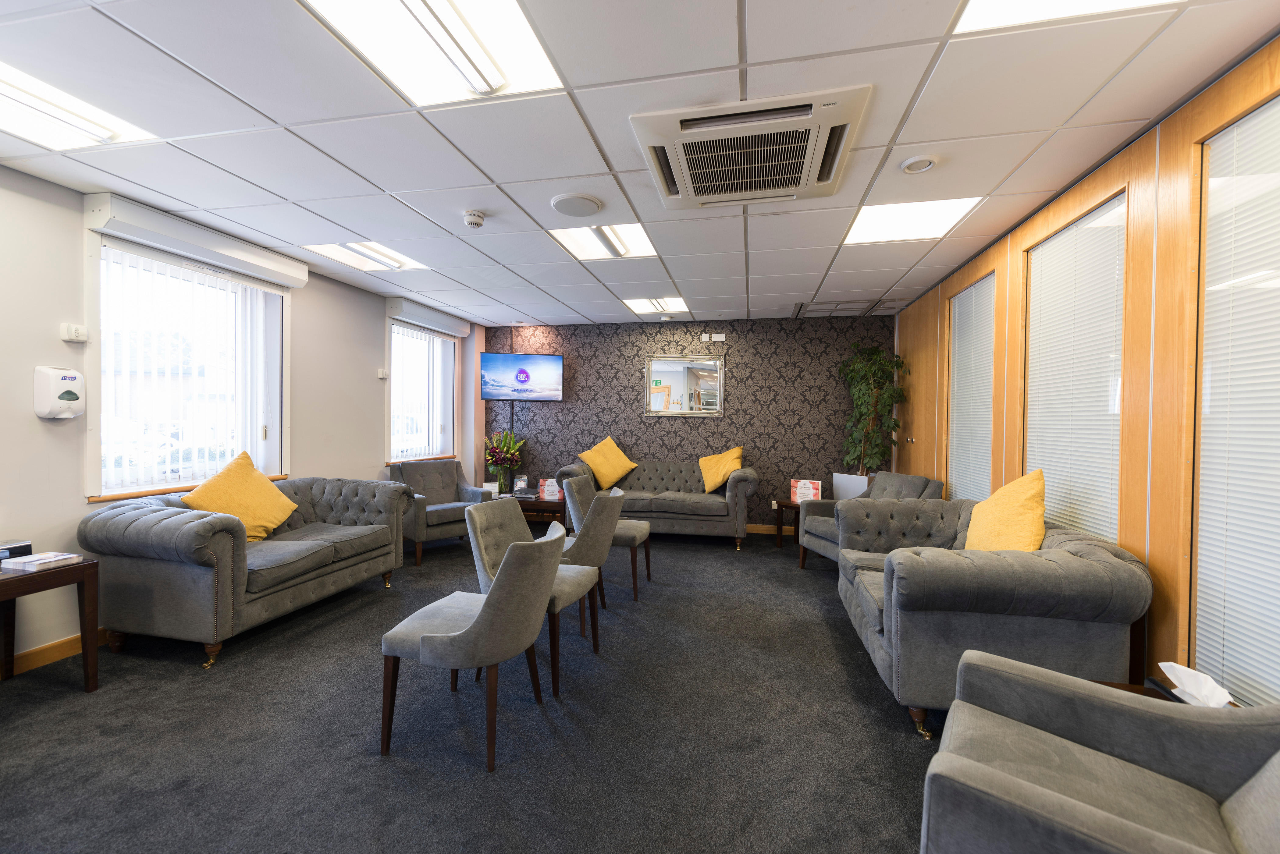 Waiting area at The Wessex Dental Specialist Centre The Wessex Dental Specialist Centre Fareham 01329 226470