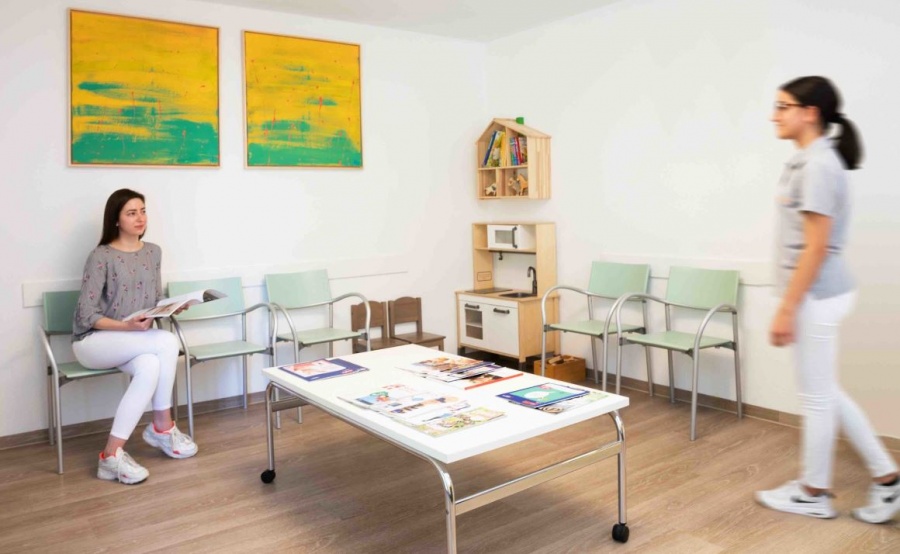 Dr. med. Hellmut Götz, Fröbelstr. 13 in Augsburg