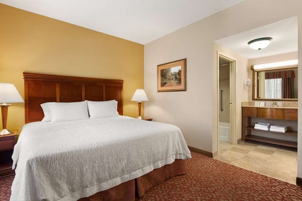 Images Hampton Inn & Suites Williamsburg Historic District