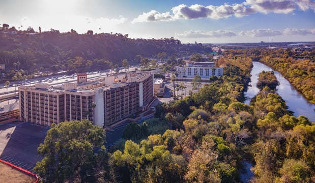 Images Crowne Plaza San Diego - Mission Valley by IHG