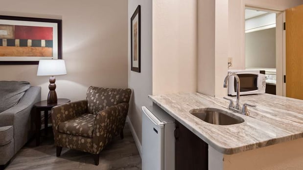 Images Best Western Plus Ambassador Suites Venice