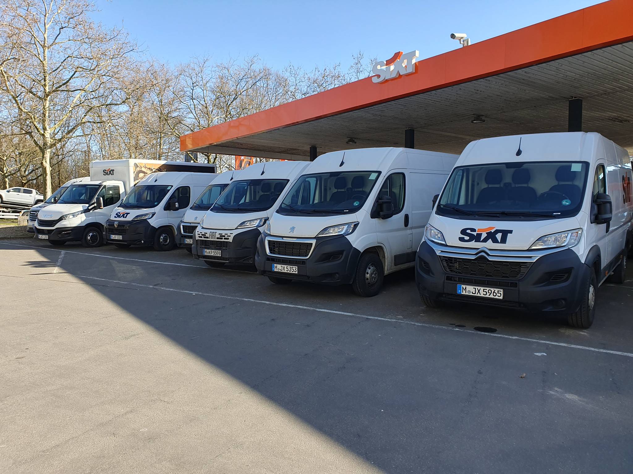 SIXT Autovermietung Braunschweig Süd, Berliner Platz 1B in Braunschweig