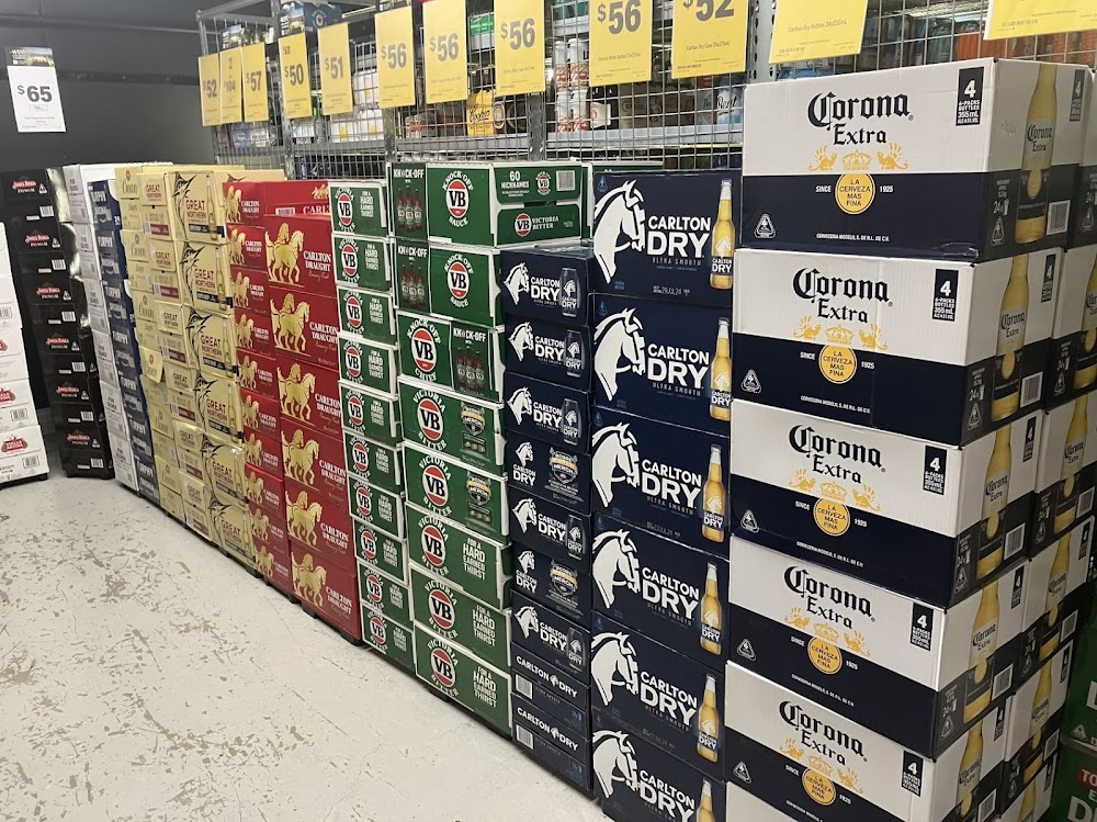 Images Liquorland Essendon Fields