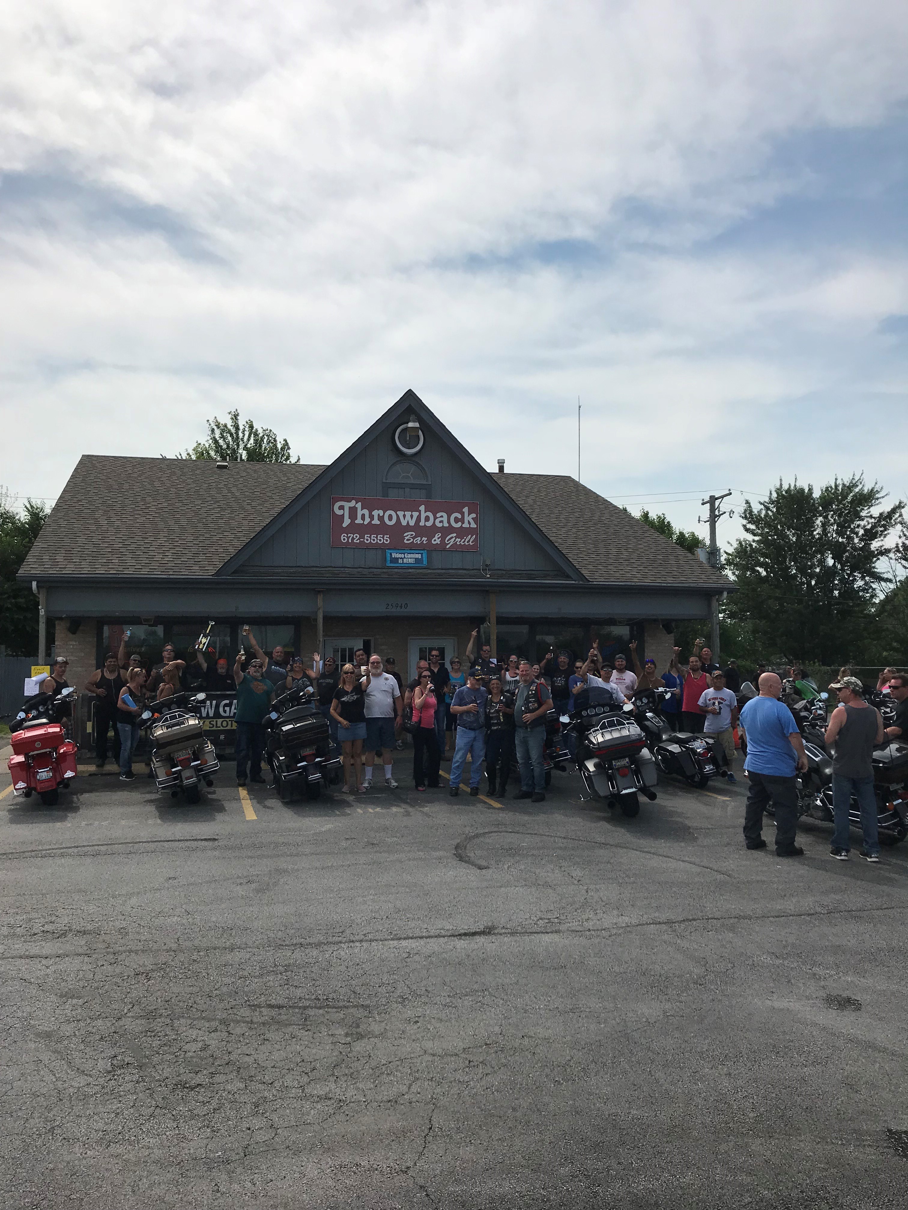Throwback Bar & Grill in Crete, IL (Bars & Pubs) 7086725555