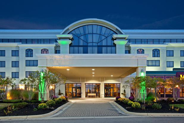 Images Holiday Inn Wilmington, an IHG Hotel