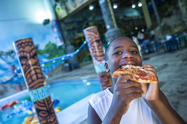 Images Edgewater Hotel and Waterpark
