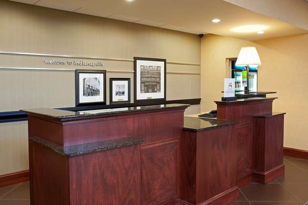 Images Hampton Inn & Suites Indianapolis-Airport