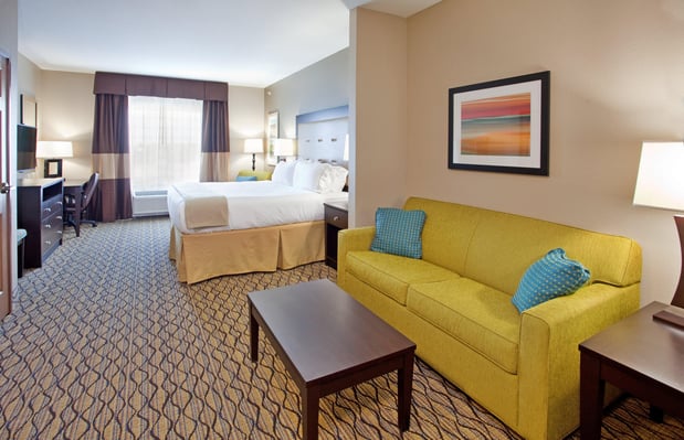 Images Holiday Inn Express & Suites St. Joseph by IHG