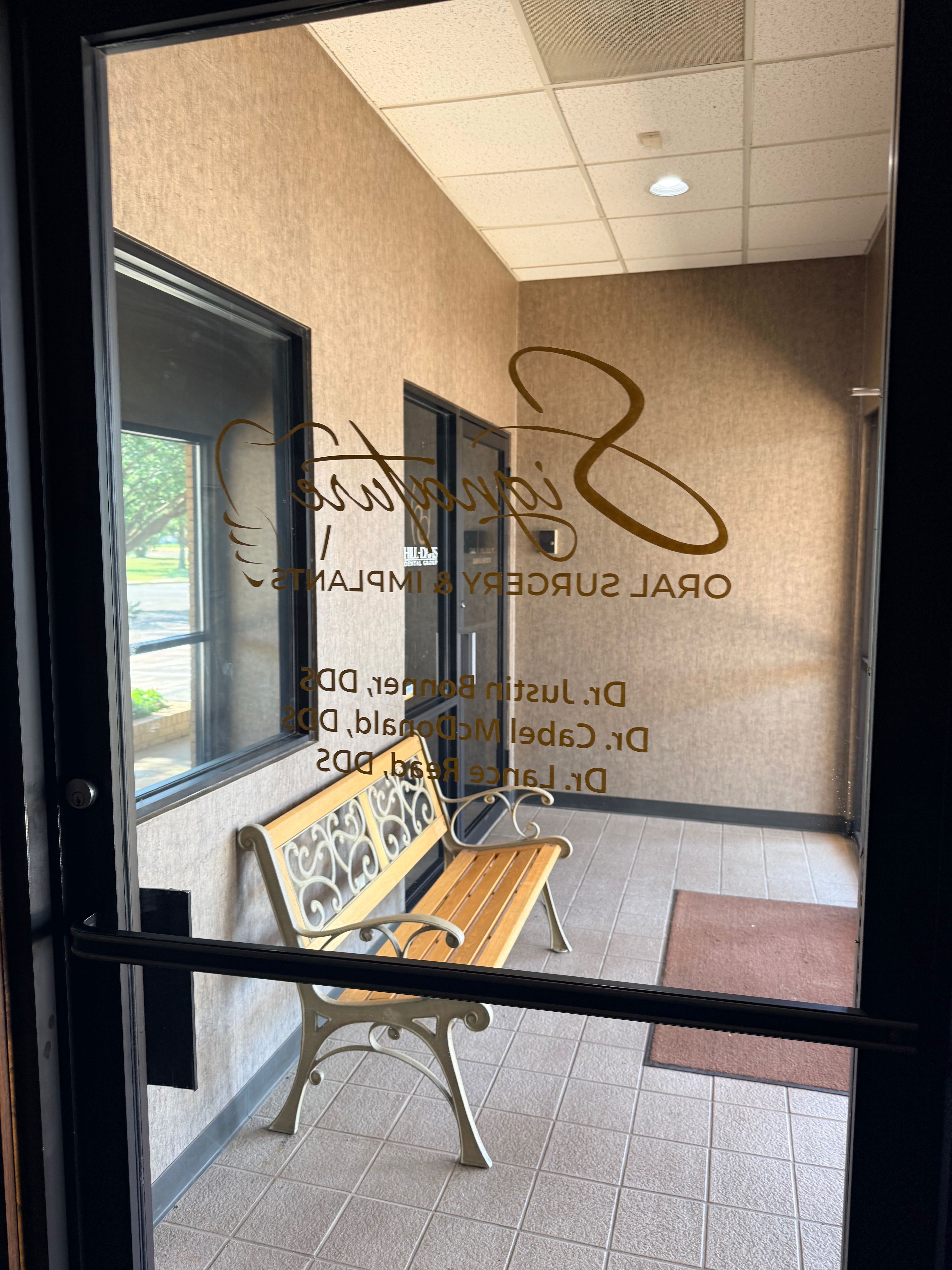 Signature Oral Surgery & Implants provides advanced oral surgery and dental implant care in Lubbock, 