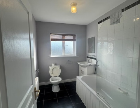 Six Stars Painting is your go to Painters in Dublin. With years of industry experience we offer the very highest standard exterior home painting and interior home painting throughout Dublin Wicklow, Kildare, and Meath.