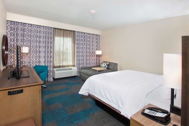 Images Hampton Inn & Suites LAX El Segundo