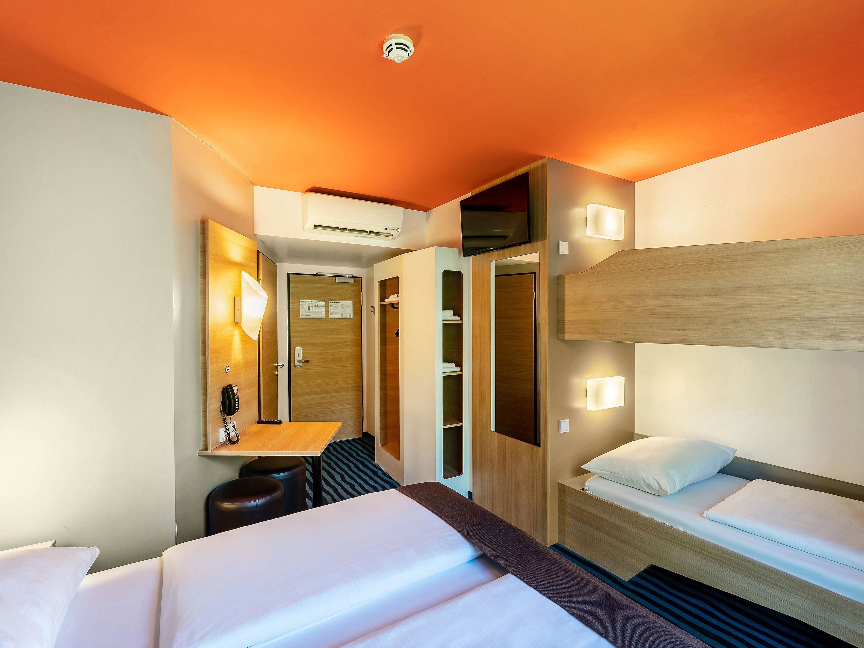 Kundenfoto 6 B&B HOTEL Konstanz Kundenfoto 6 B&B HOTEL Konstanz