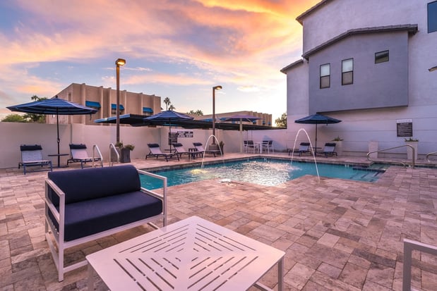 Images Dolce Villagio Townhomes
