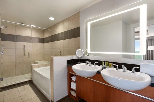 Images Hilton Baltimore BWI Airport