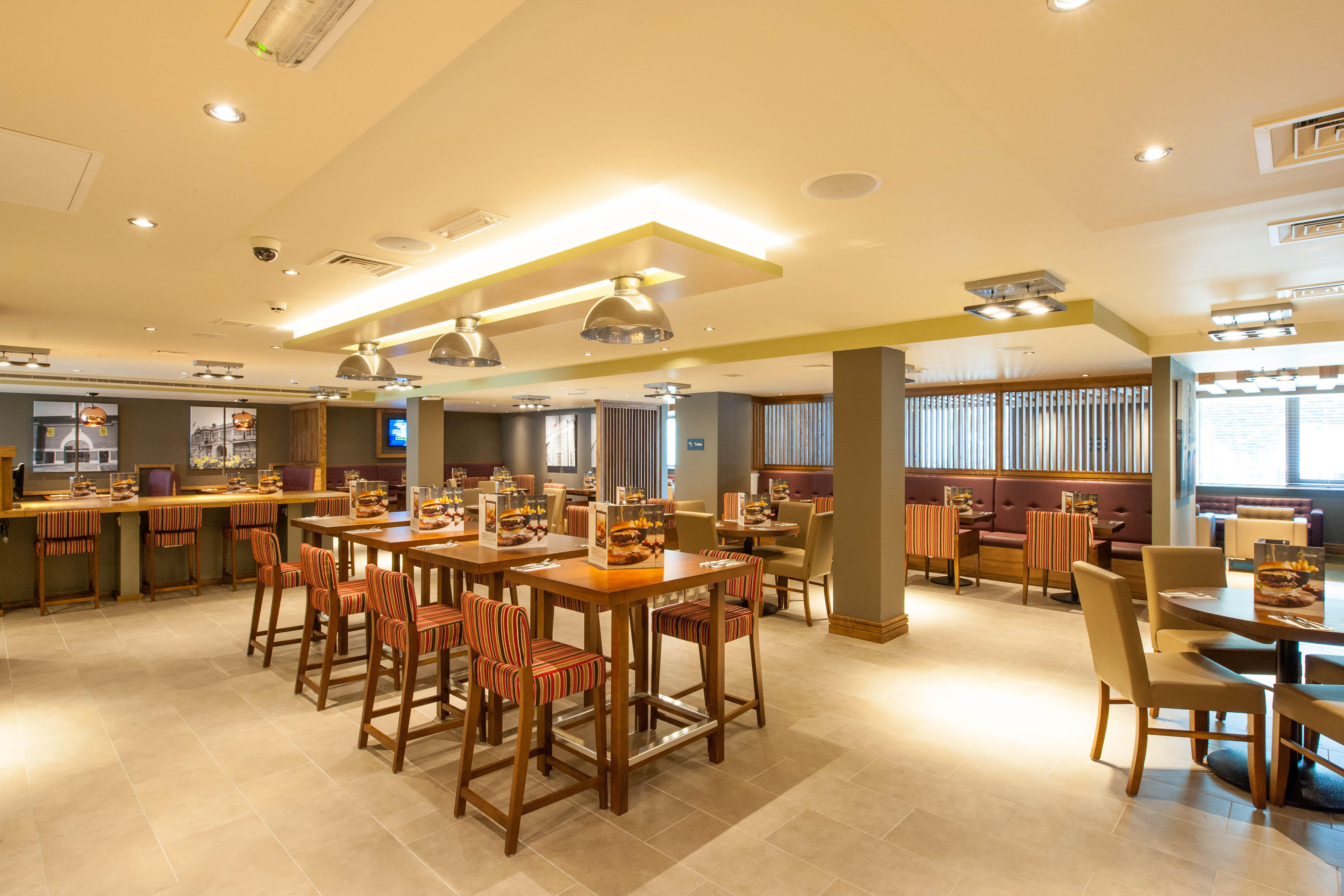 Thyme restaurant Premier Inn London Hendon (The Hyde) hotel London 03333 219324