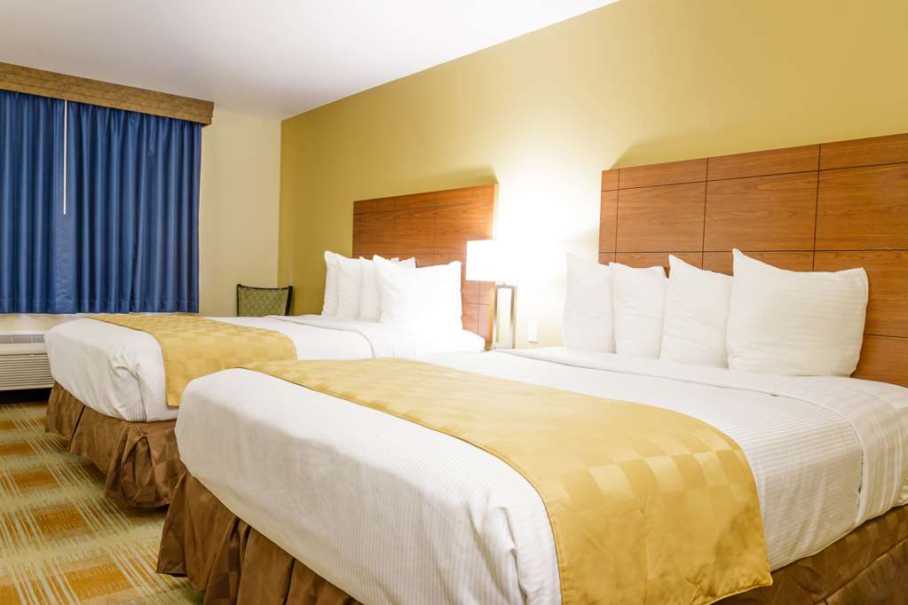 Two Queen Guest Room Best Western Kiva Inn Fort Collins (970)484-2444