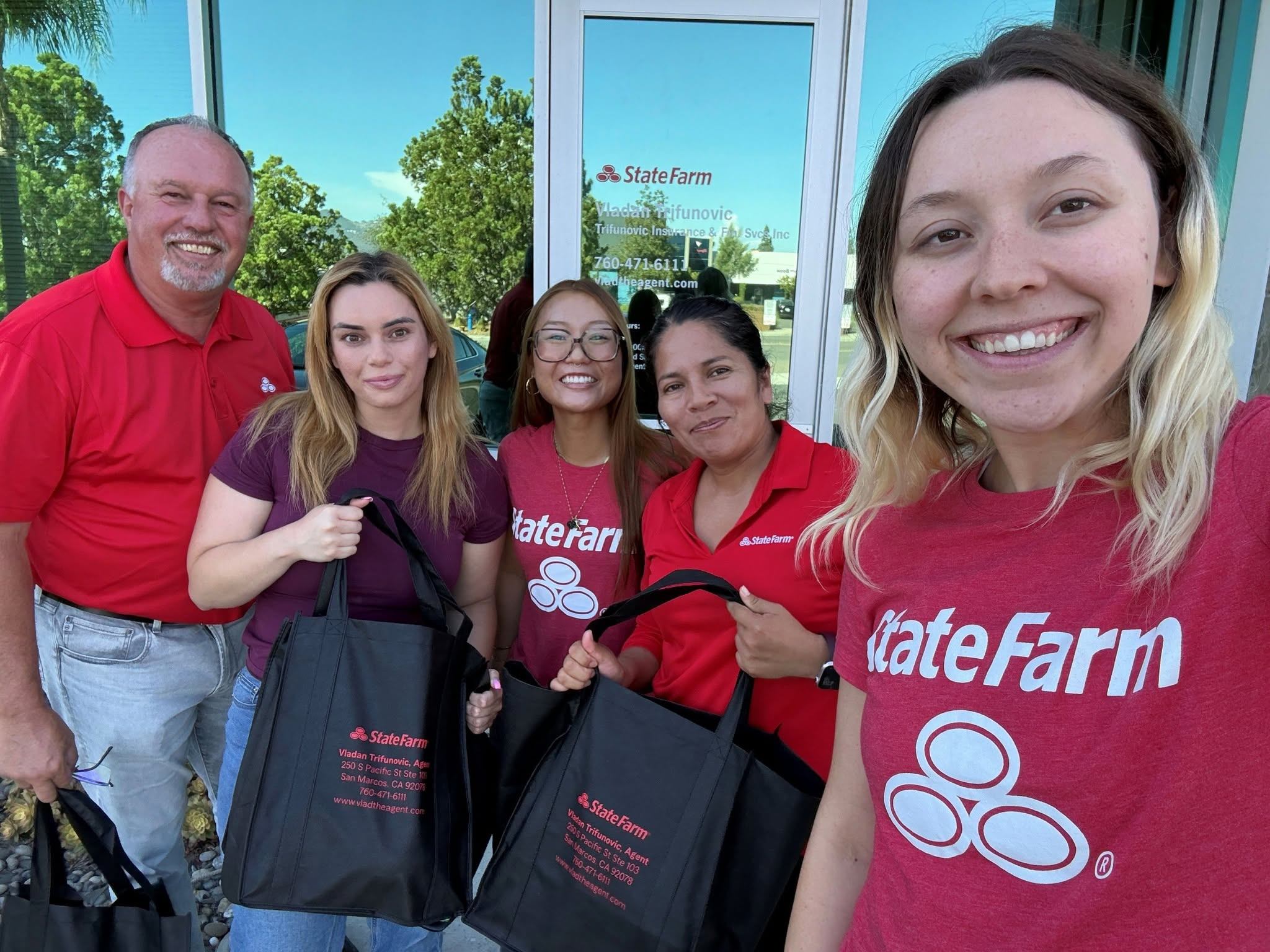It was a great first week of school in San Marcos! We were happy to provide Ms. Law with classroom supplies and recognize the care she brings to her students. Wishing local students and educators a wonderful school year ahead!