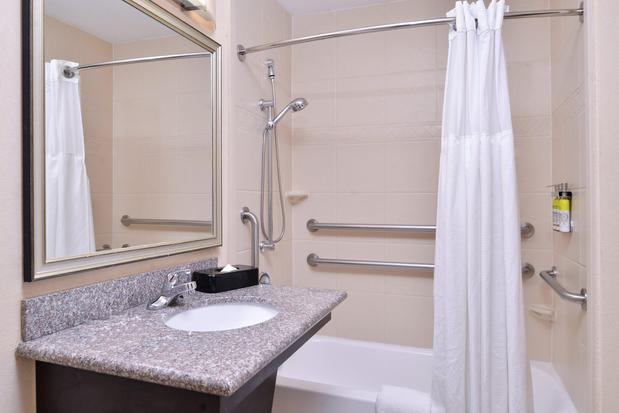Images Staybridge Suites Oklahoma City Airport by IHG