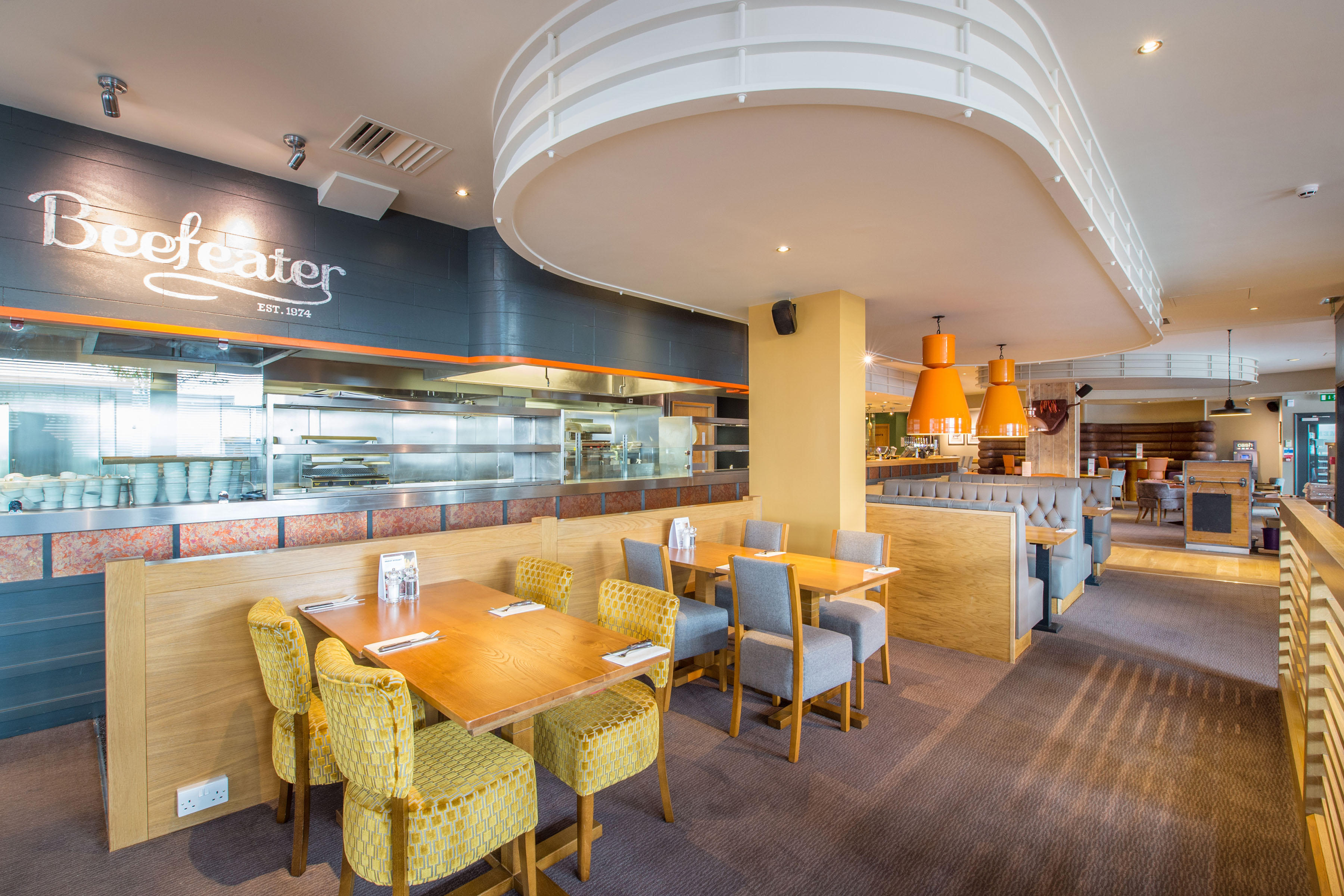 Beefeater restaurant Premier Inn Swansea Waterfront hotel Swansea 03333 219208