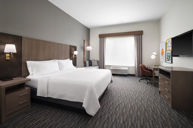 Images Holiday Inn Gonzales by IHG