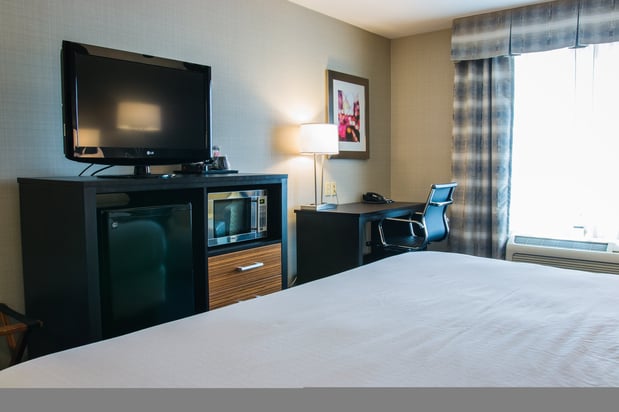 Images Holiday Inn Express & Suites Jackson by IHG