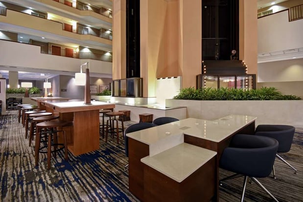 Images Embassy Suites by Hilton Charleston