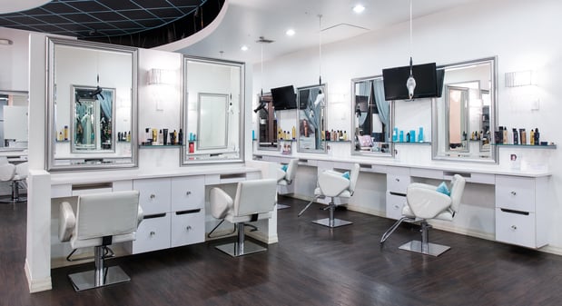 Images Primp and Blow Waterfront