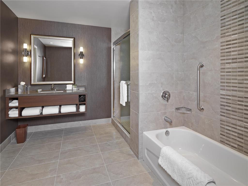 Images DoubleTree by Hilton Hotel West Edmonton