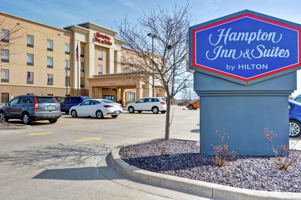 Images Hampton Inn & Suites Peoria at Grand Prairie, IL