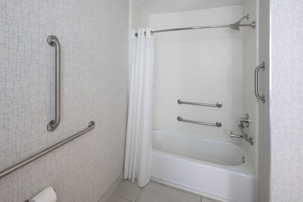 Images Holiday Inn Express & Suites Chicago West - St Charles by IHG