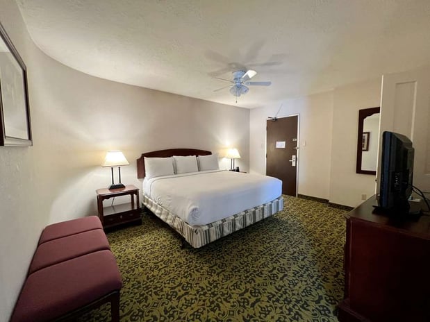 Images Salt Lake Plaza SureStay Collection by Best Western